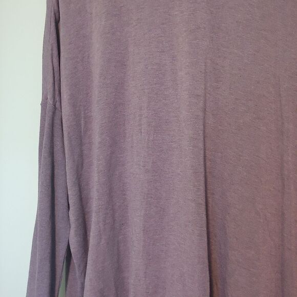 Lou & Grey Signature Soft Light Purple Turtleneck Top Size Small - Picture 3 of 7